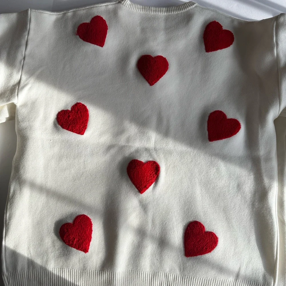 Heart Patterned Crew Neck Sweater - Cream and Red- M, L, XL - Picture 2 of 8